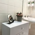 Air Conditioned 1 Bdr Near Train Station * Братислава