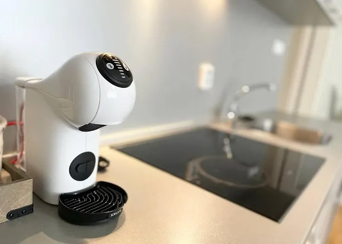 Air Conditioned 1 Bdr Near Train Station * براتسيلافا